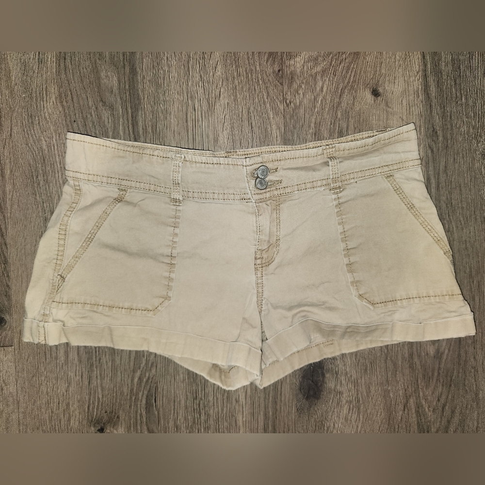 2000s low rise Aeropostle Cargo shorts